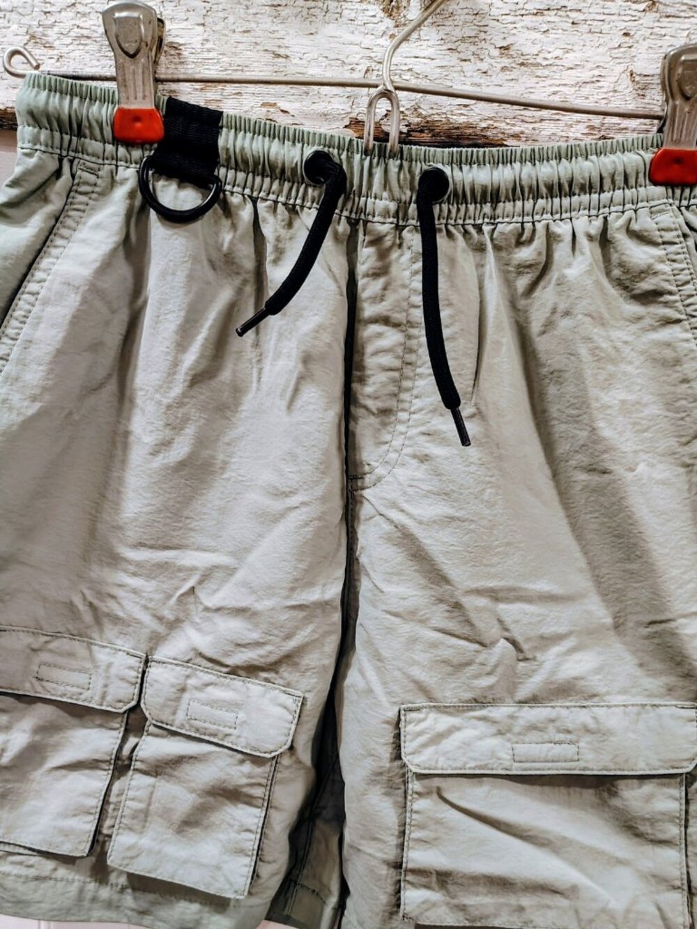 EUC Colorful Planet Boys Light Green Shorts, Size 12-14